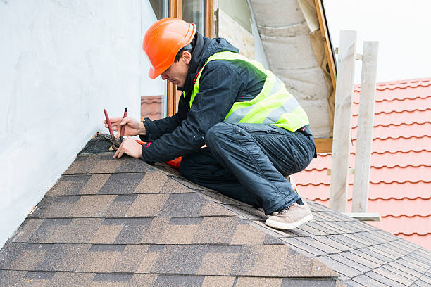 Best Emergency Roof Repair  in Howell, MI